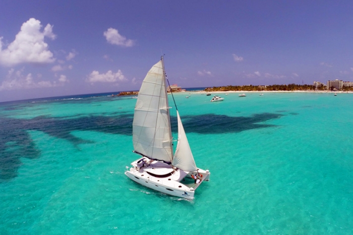 Catamaran Isla Mujeres